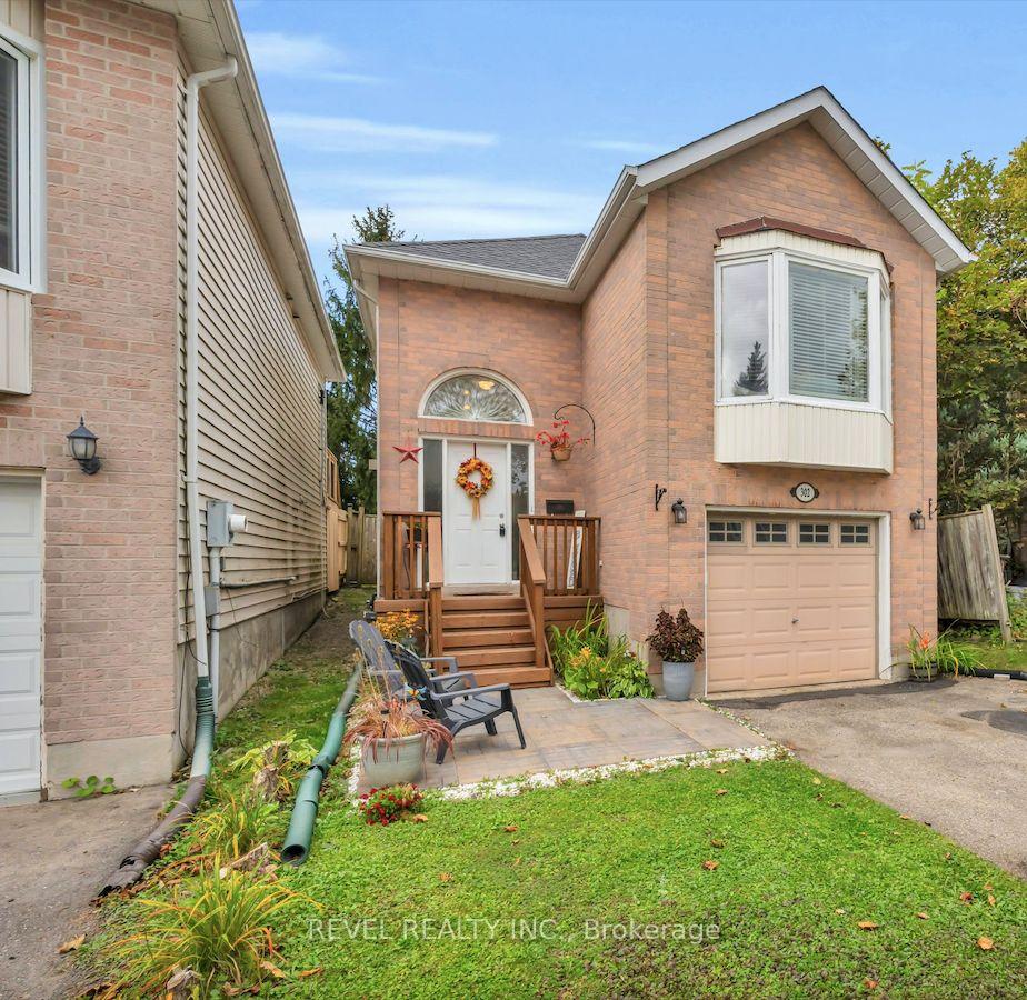 Photo of 302 Shelburne Place
