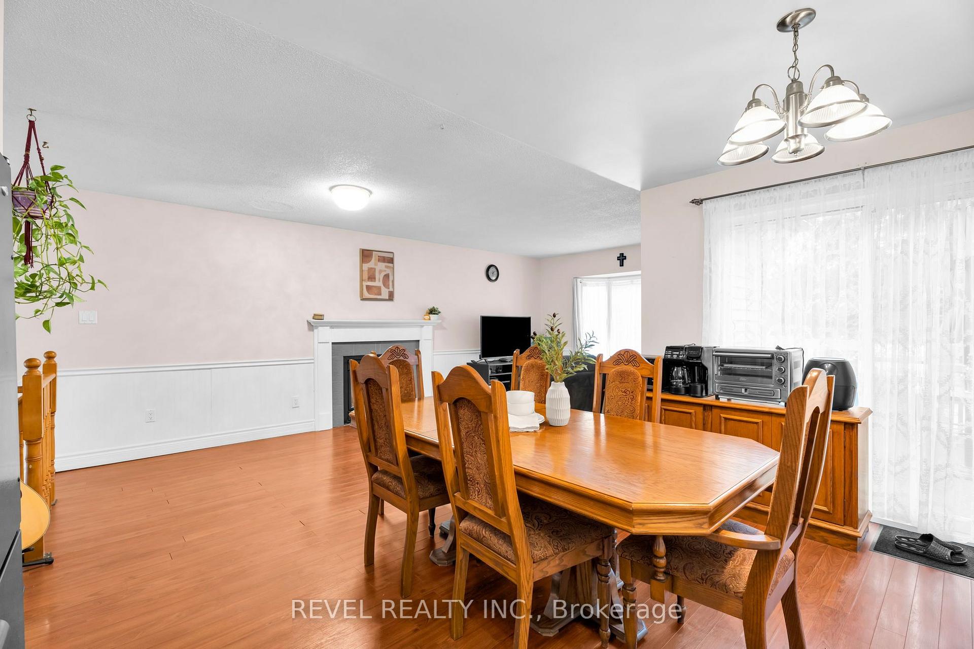 Photo 9 of 302 Shelburne Place, Shelburne — HOMEH