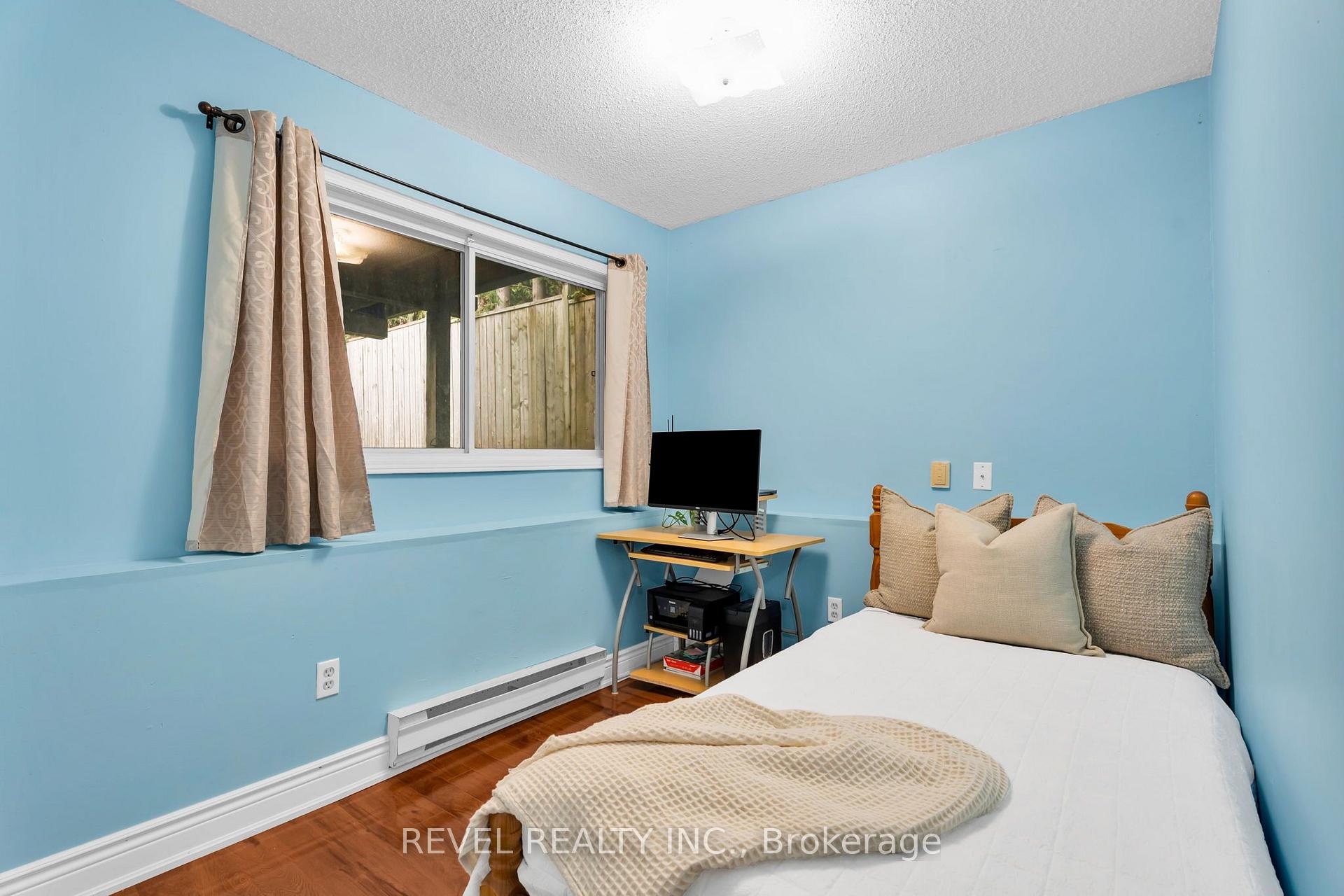 Photo 14 of 302 Shelburne Place, Shelburne — HOMEH