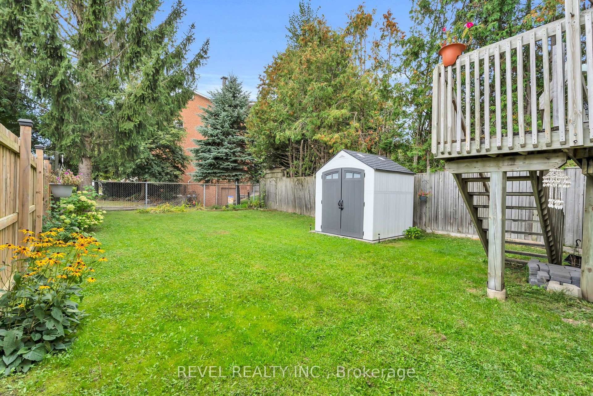 Photo 18 of 302 Shelburne Place, Shelburne — HOMEH