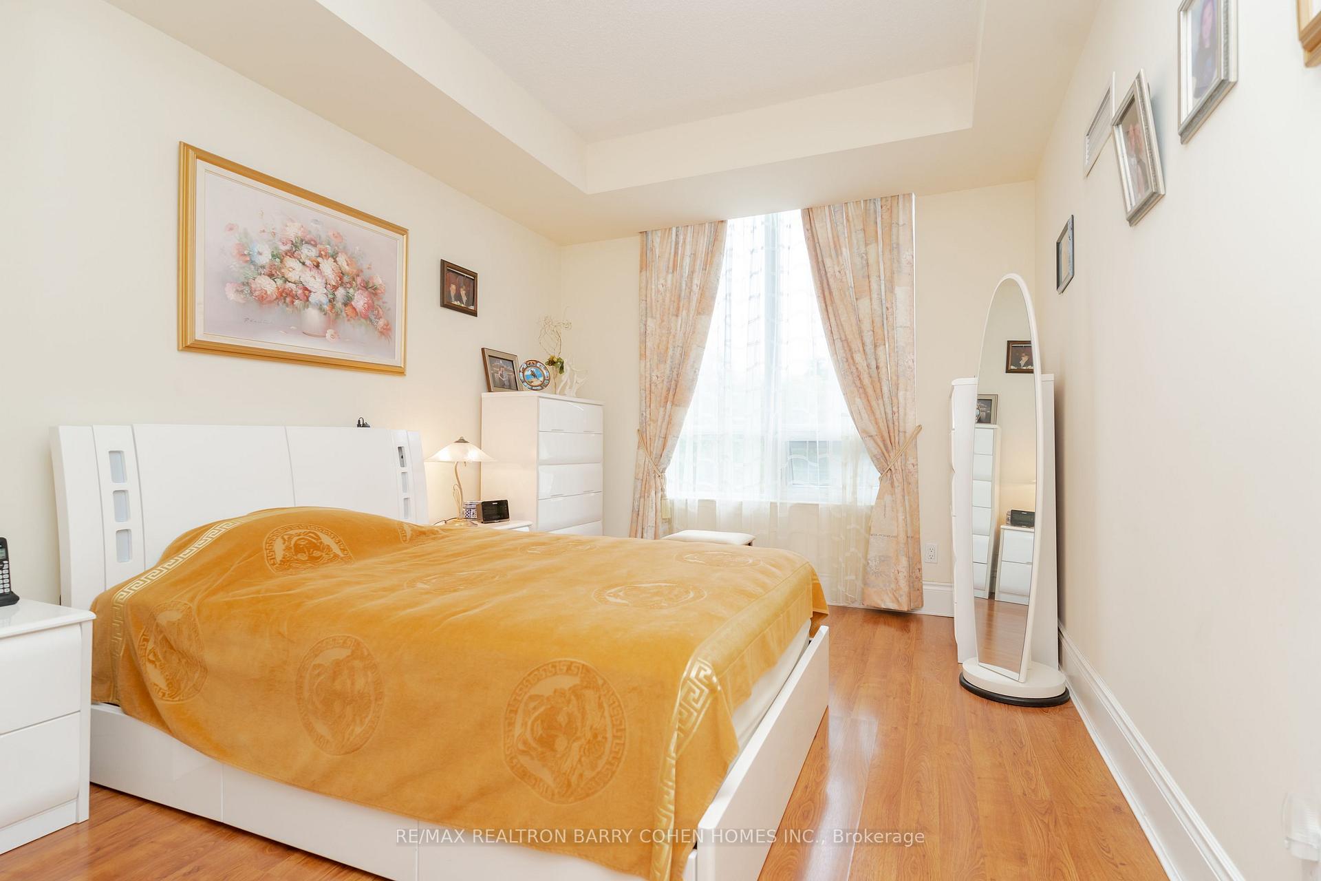 Photo 8 of Unit 815, 28 William Carson Crescent, North York, St. Andrew-Windfields — HOMEH