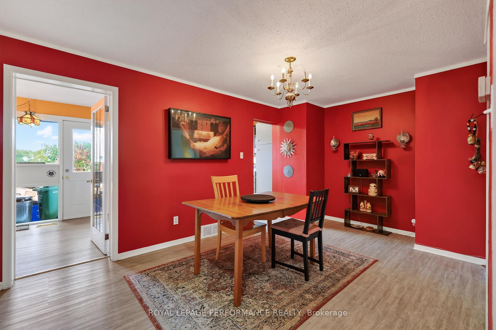 Photo 4 of Unit 183, 2111 Montreal Road, Ottawa, Beaconwood — HOMEH