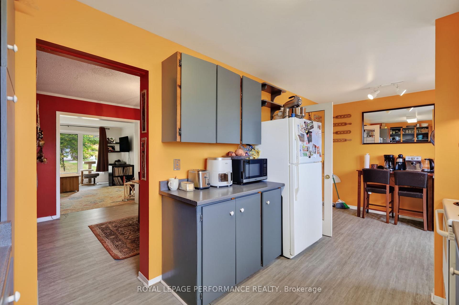Photo 8 of Unit 183, 2111 Montreal Road, Ottawa, Beaconwood — HOMEH