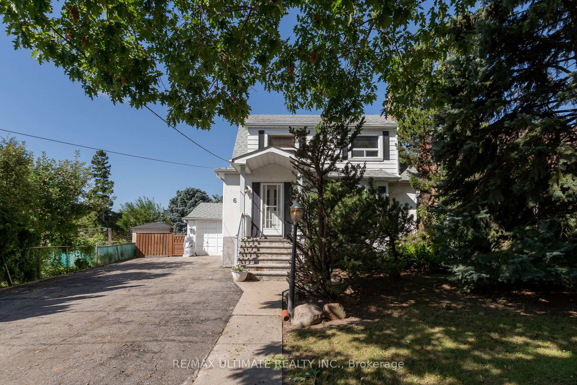 Photo 41 of 6 Redberry Parkway, North York, Maple Leaf — HOMEH