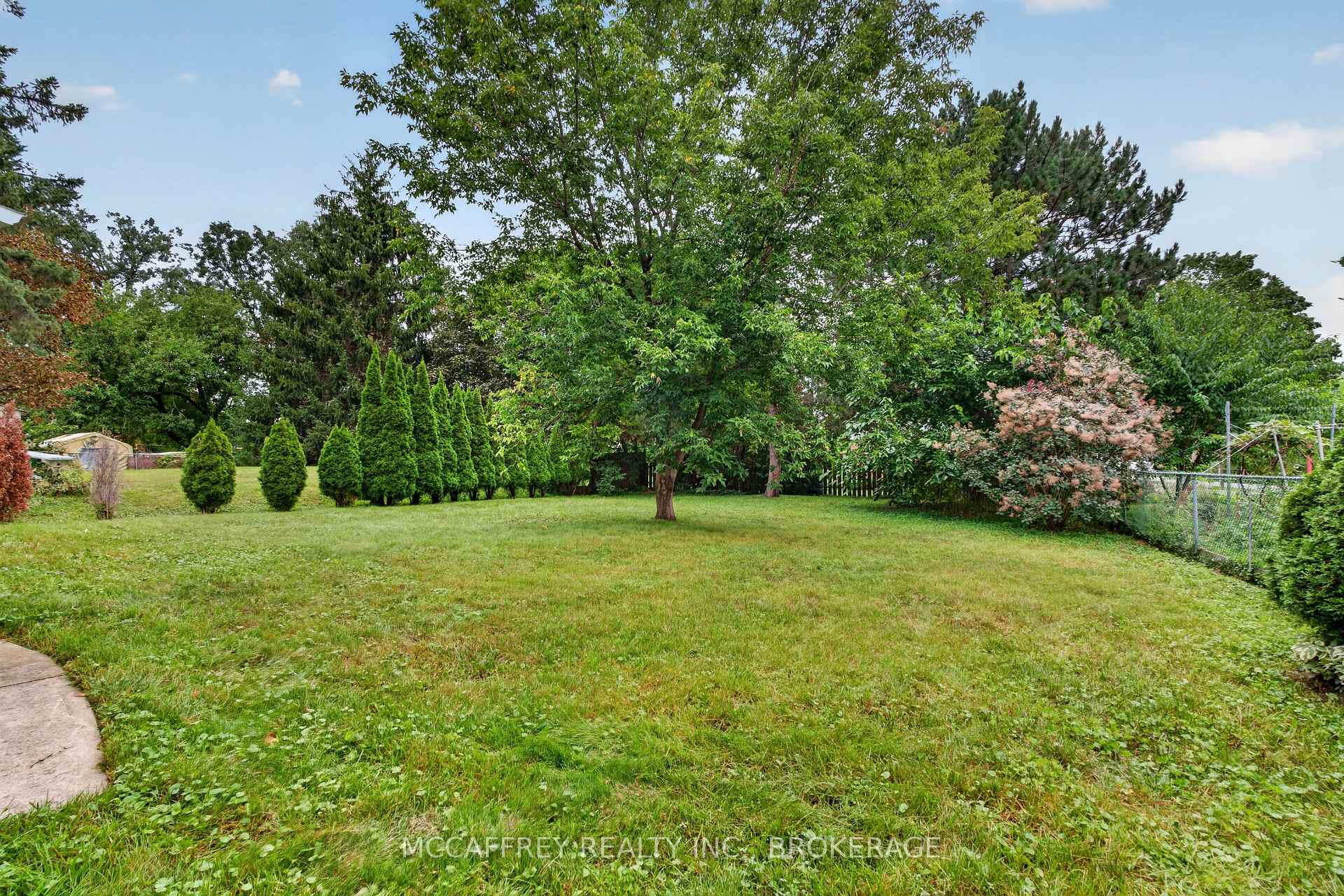 Photo 29 of 1242 Leyton Avenue, Kingston, City Northwest — HOMEH
