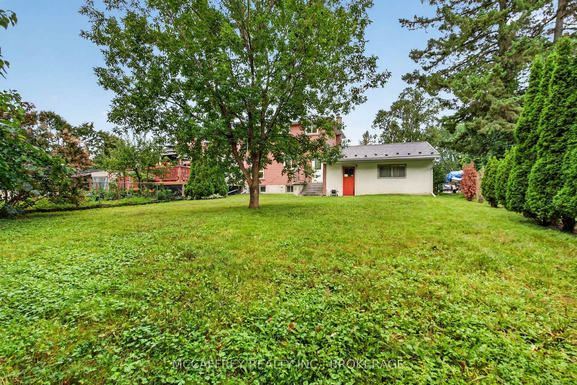 Photo 31 of 1242 Leyton Avenue, Kingston, City Northwest — HOMEH