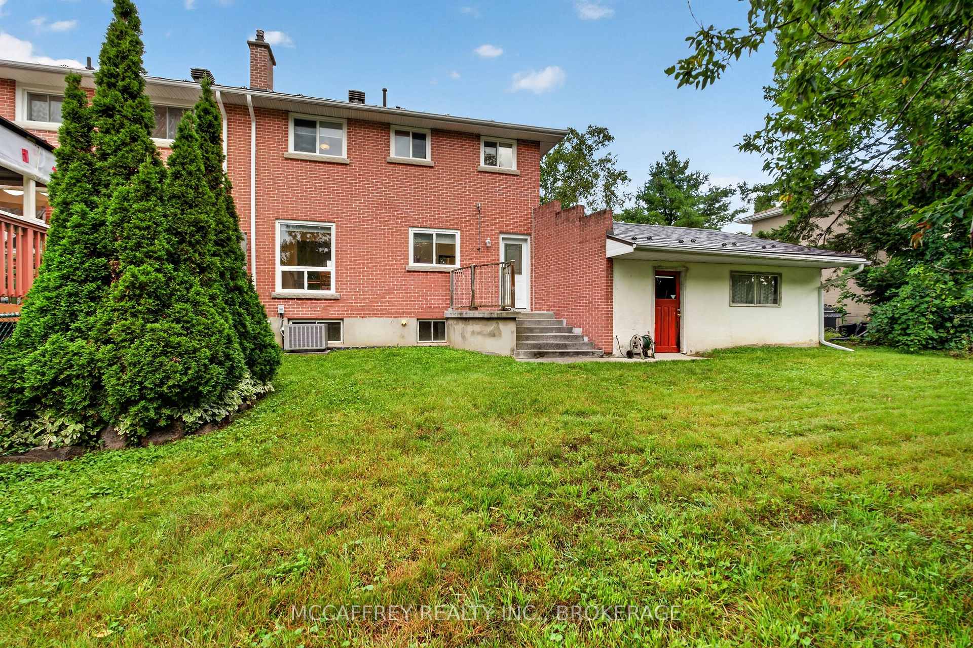 Photo 33 of 1242 Leyton Avenue, Kingston, City Northwest — HOMEH