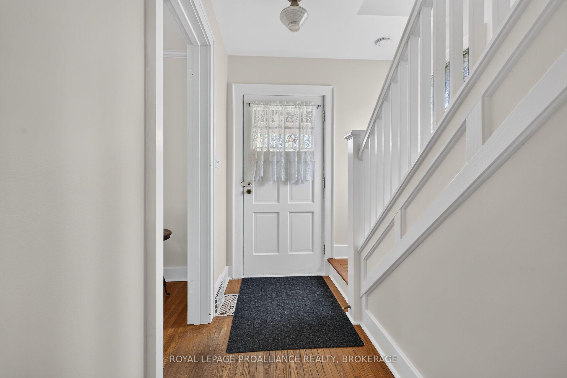 Photo 5 of 27 Drayton Avenue, Kingston, East of Sir John A. Blvd — HOMEH