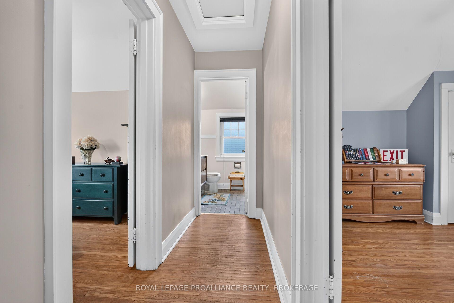 Photo 15 of 27 Drayton Avenue, Kingston, East of Sir John A. Blvd — HOMEH
