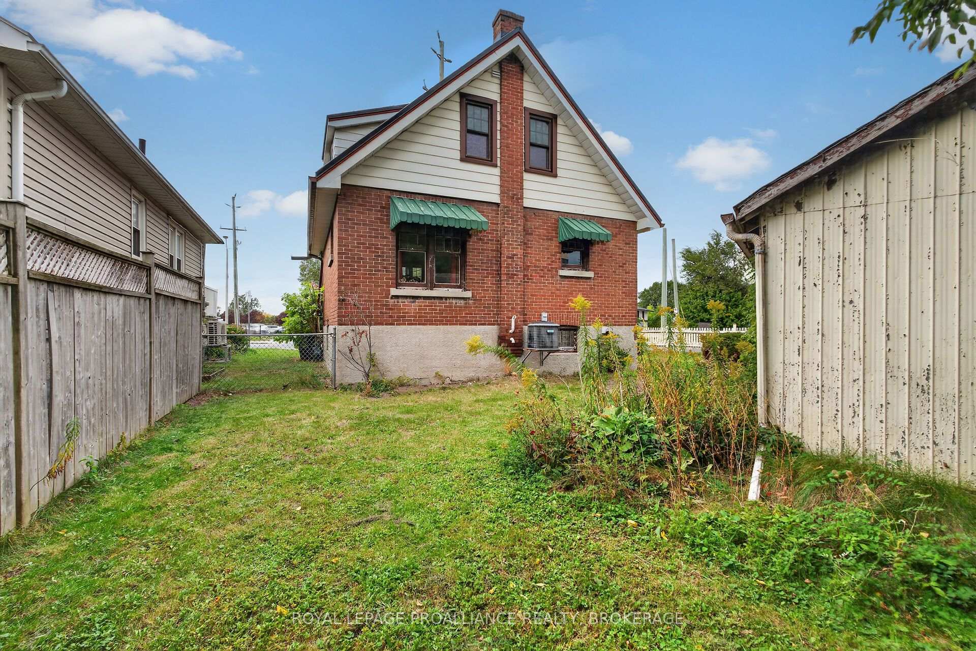 Photo 29 of 27 Drayton Avenue, Kingston, East of Sir John A. Blvd — HOMEH