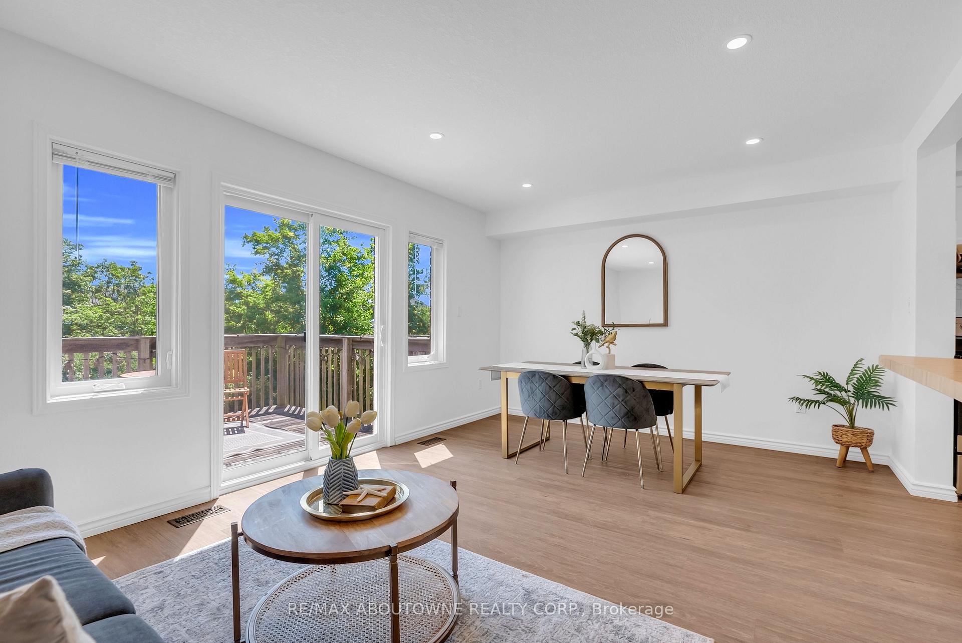 Photo 6 of Unit 15, 151 Clairfields Drive E, Guelph, Pineridge/Westminster Woods — HOMEH