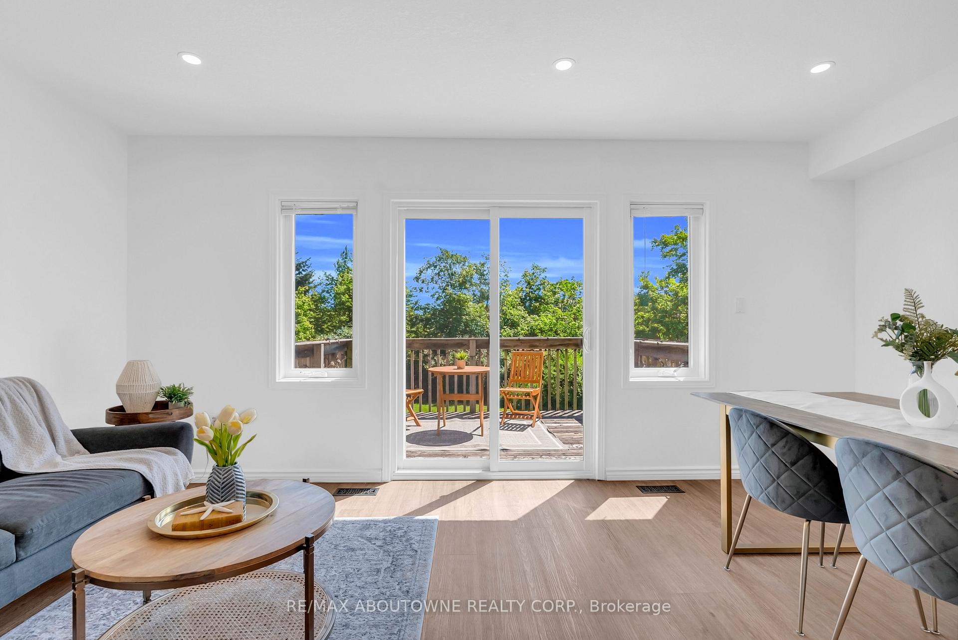 Photo 7 of Unit 15, 151 Clairfields Drive E, Guelph, Pineridge/Westminster Woods — HOMEH