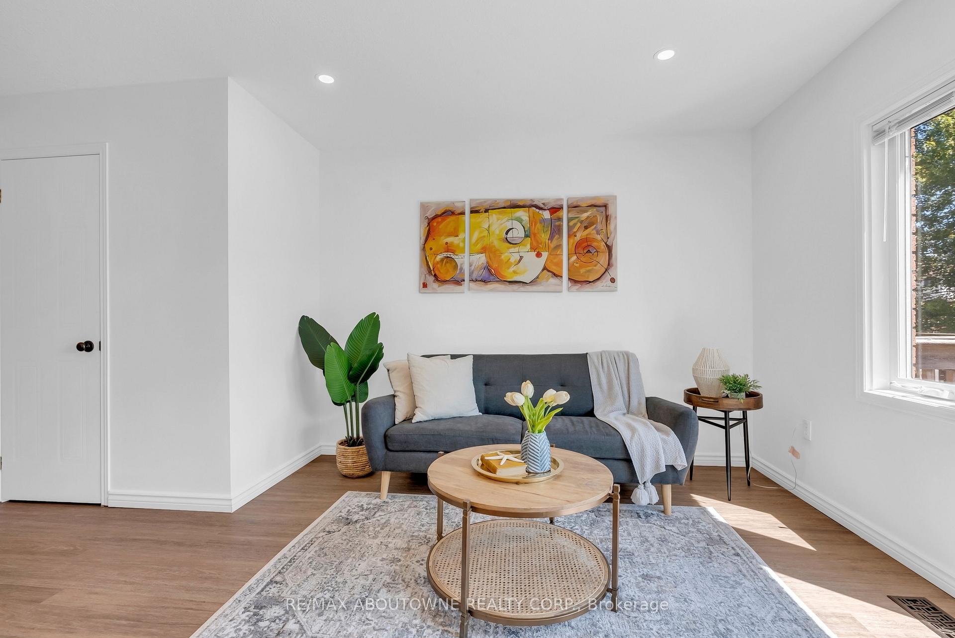 Photo 10 of Unit 15, 151 Clairfields Drive E, Guelph, Pineridge/Westminster Woods — HOMEH