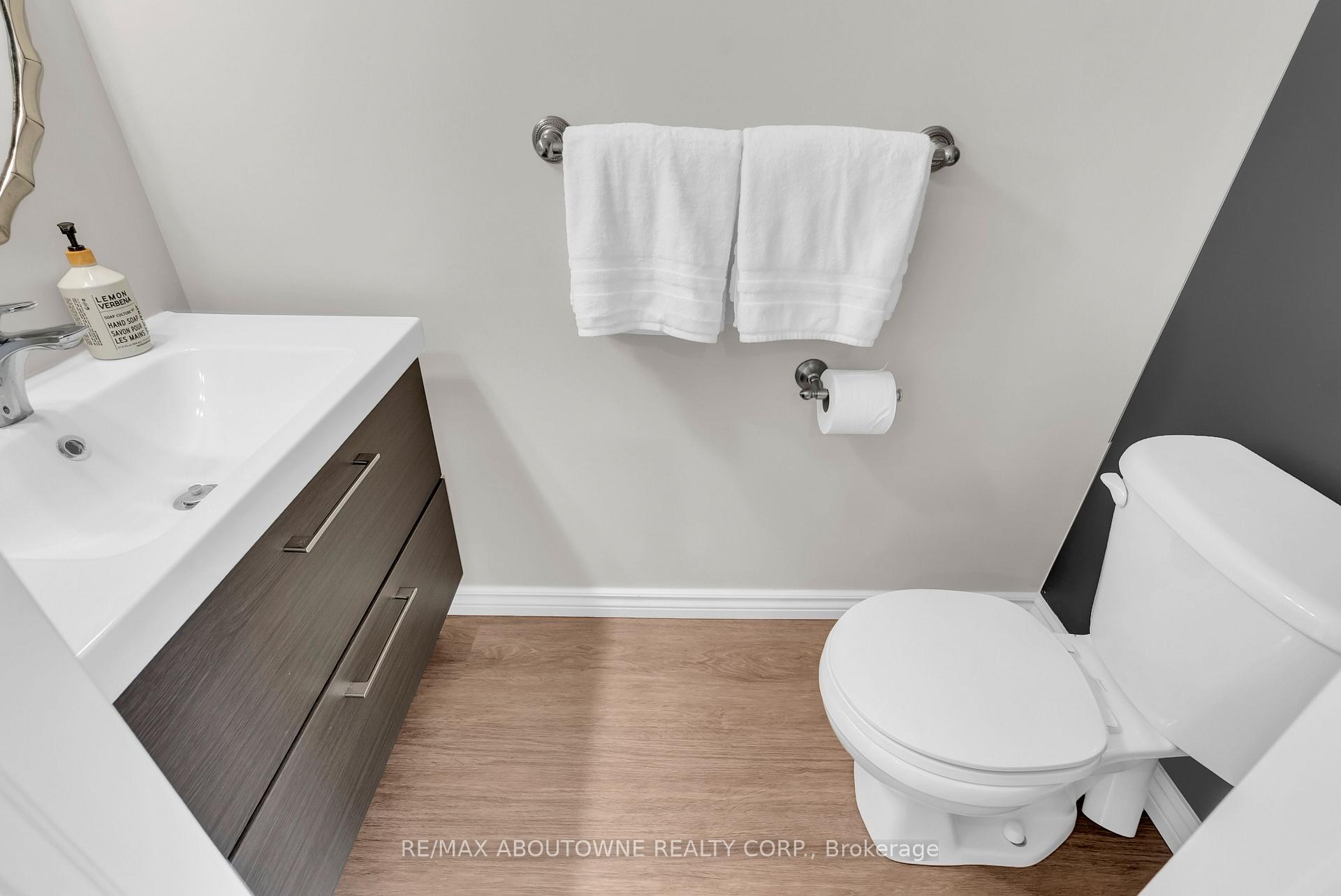 Photo 12 of Unit 15, 151 Clairfields Drive E, Guelph, Pineridge/Westminster Woods — HOMEH