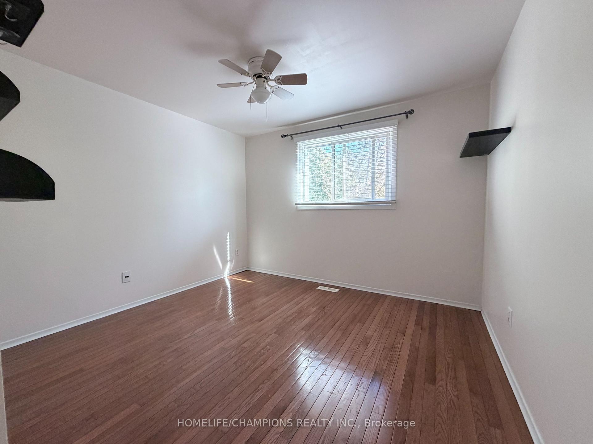 Photo 10 of 1143 Valley Court, Oshawa, Lakeview — HOMEH