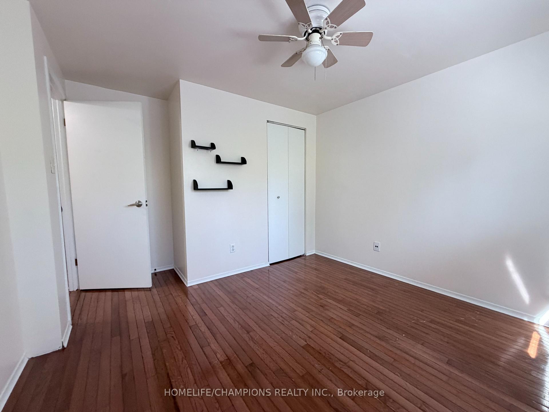 Photo 11 of 1143 Valley Court, Oshawa, Lakeview — HOMEH