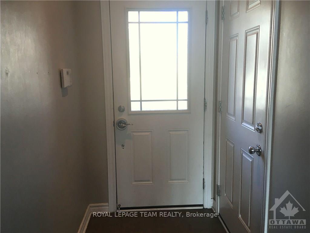 Photo 3 of 133 Forestbrook Street, Ottawa, Kanata - Morgan's Grant/South March — HOMEH