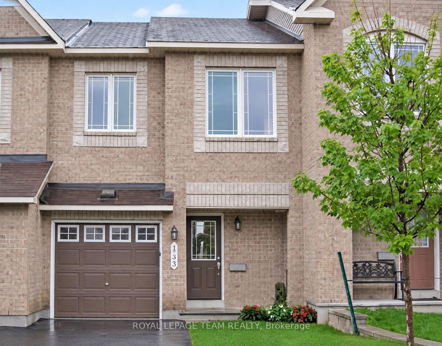 Photo 2 of 133 Forestbrook Street, Ottawa, Kanata - Morgan's Grant/South March — HOMEH