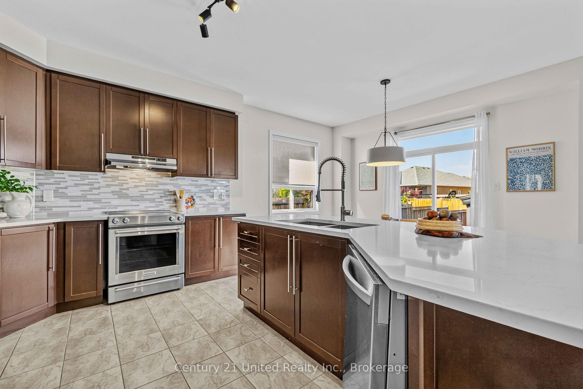 Photo 11 of 1453 Mcauliffe Lane, Peterborough, Ashburnham Ward 4 — HOMEH