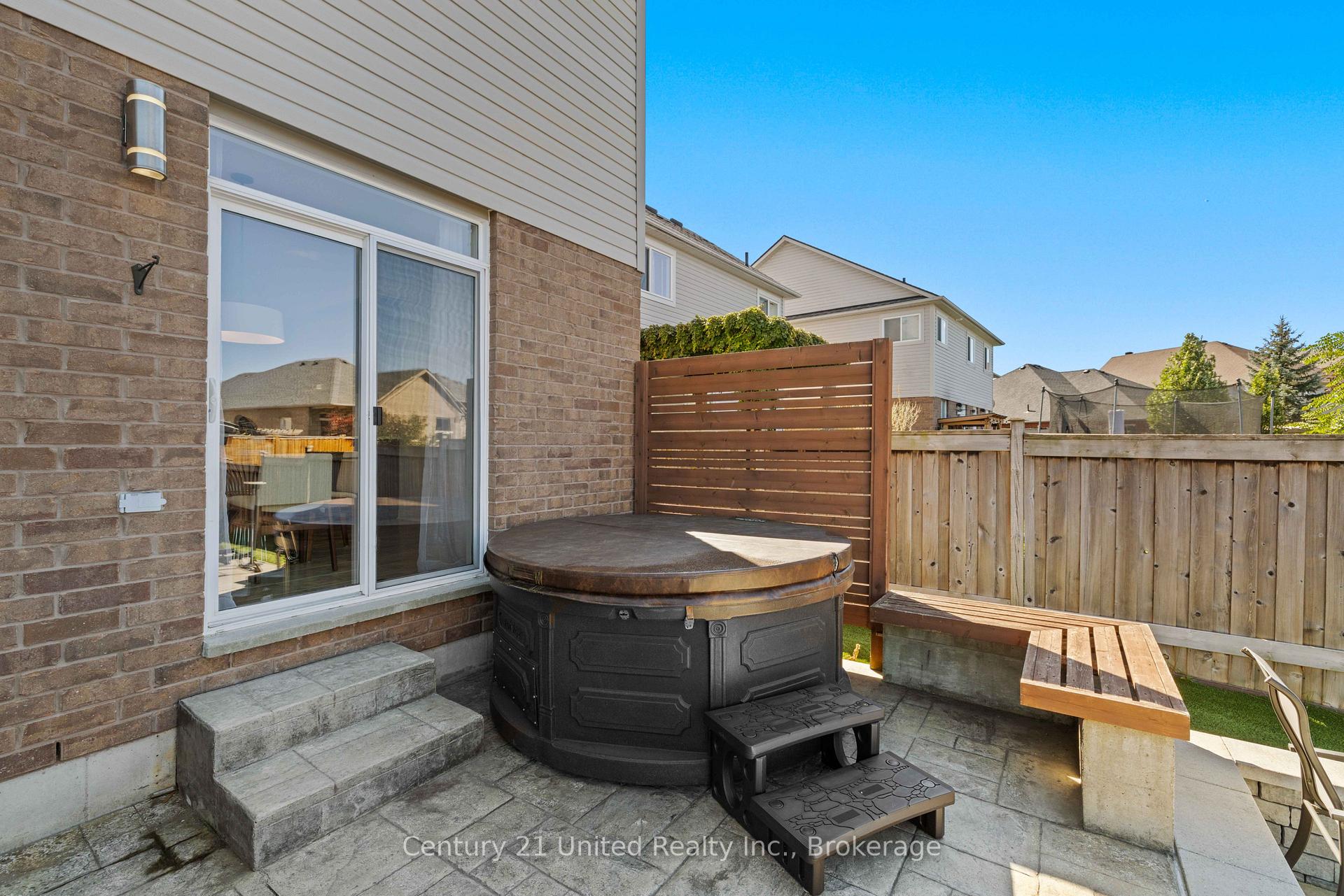 Photo 45 of 1453 Mcauliffe Lane, Peterborough, Ashburnham Ward 4 — HOMEH