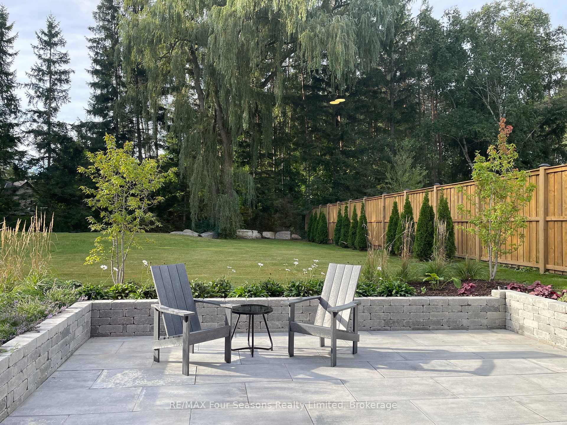Photo 5 of 37B Silvercreek Drive, Collingwood — HOMEH