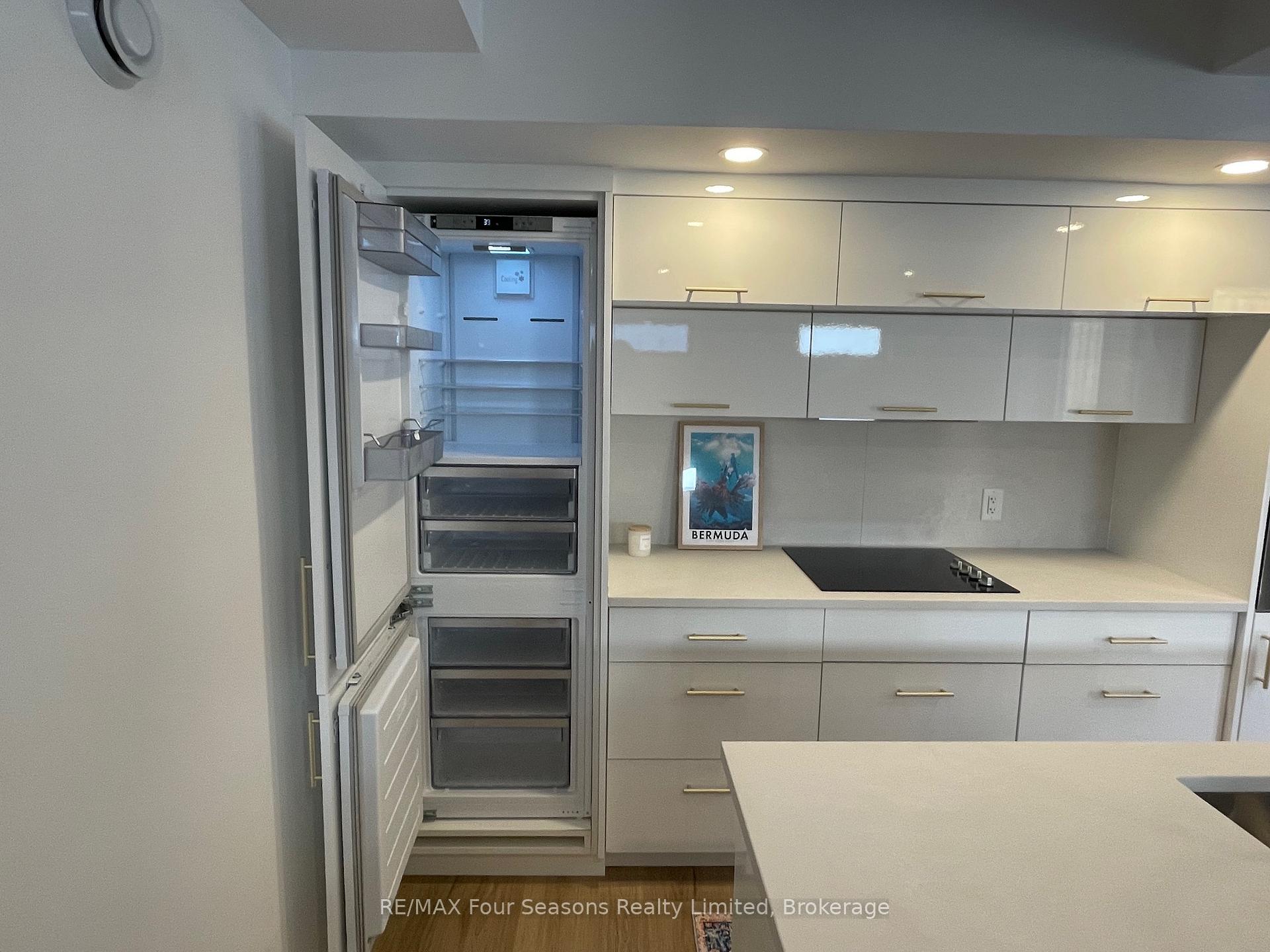 Photo 12 of 37B Silvercreek Drive, Collingwood — HOMEH