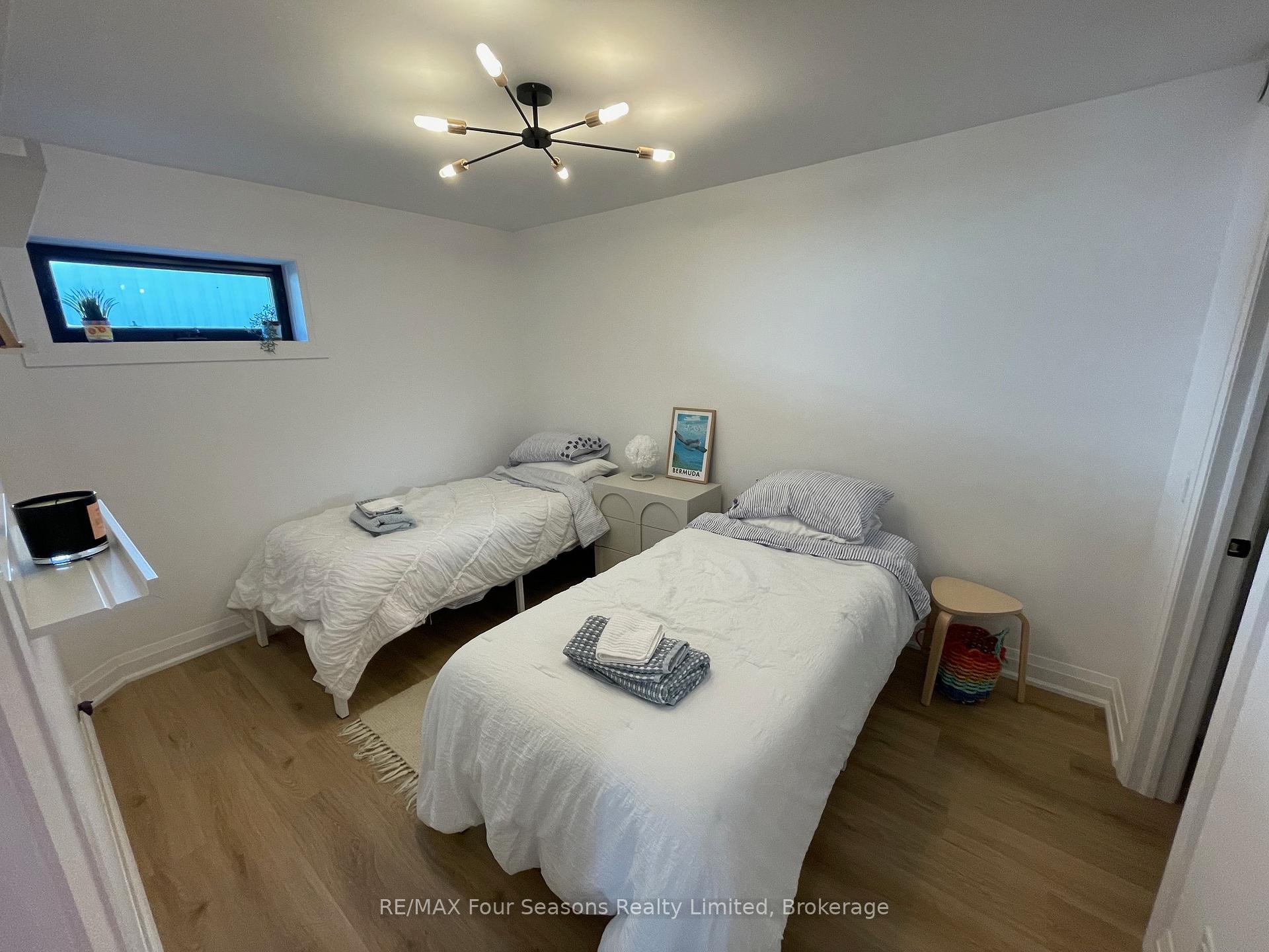 Photo 14 of 37B Silvercreek Drive, Collingwood — HOMEH