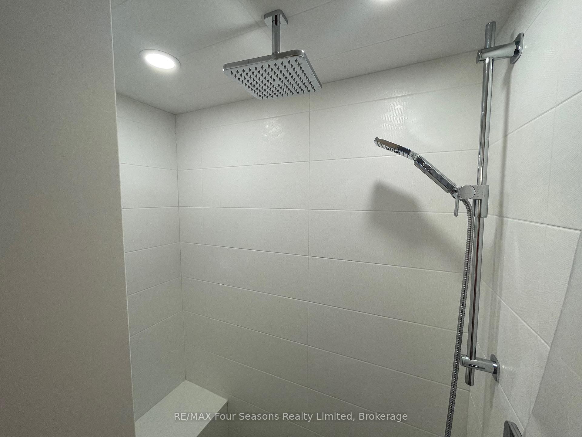 Photo 19 of 37B Silvercreek Drive, Collingwood — HOMEH