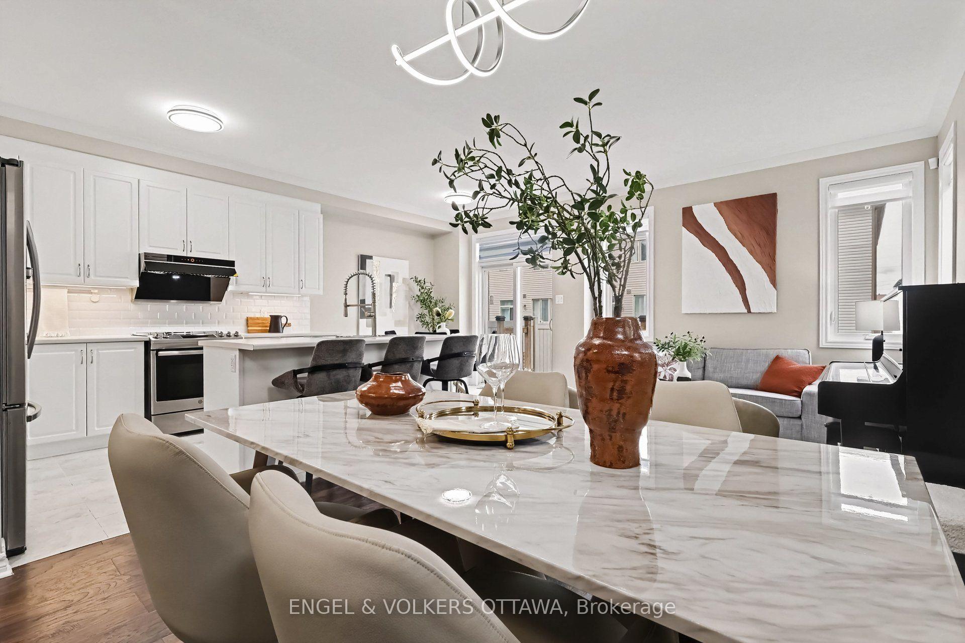Photo 7 of 822 Clarity Avenue, Ottawa, Barrhaven - Heritage Park — HOMEH