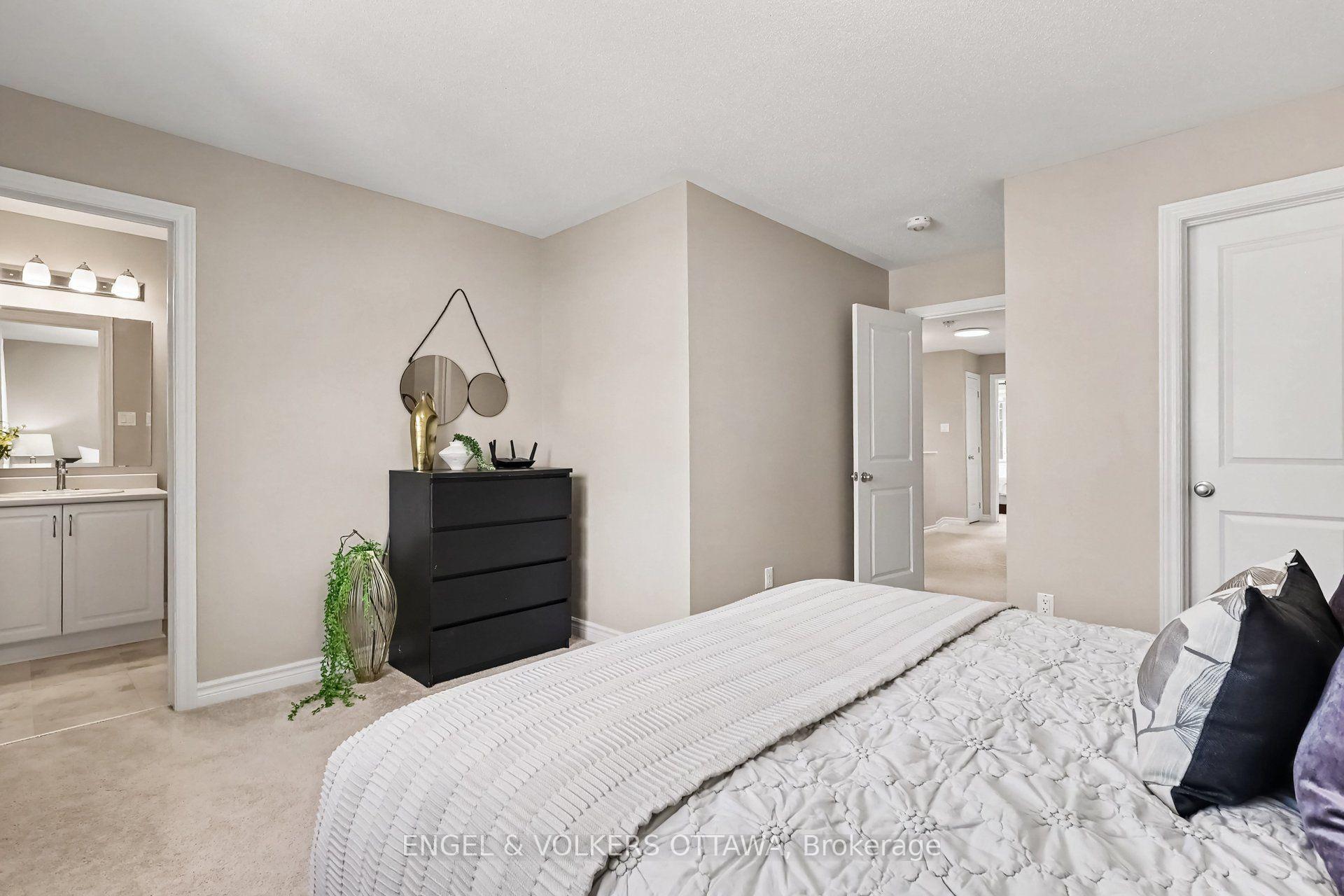 Photo 21 of 822 Clarity Avenue, Ottawa, Barrhaven - Heritage Park — HOMEH