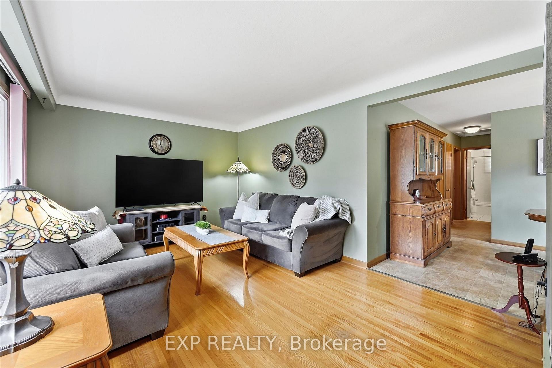 Photo 6 of 6495 Bracken Street, Niagara Falls, Morrison — HOMEH