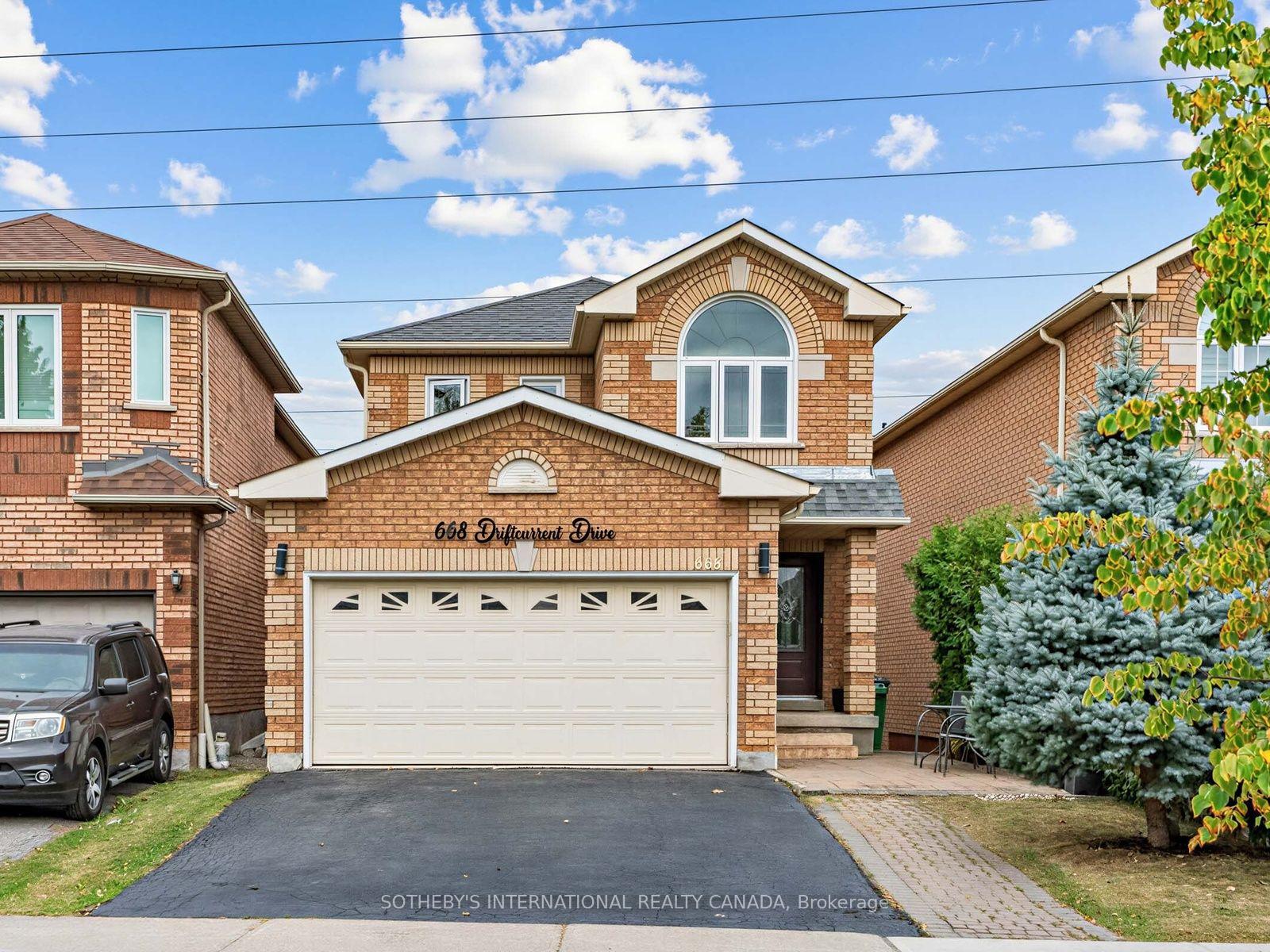 Photo 8 of 668 Driftcurrent Road, Mississauga, Hurontario — HOMEH