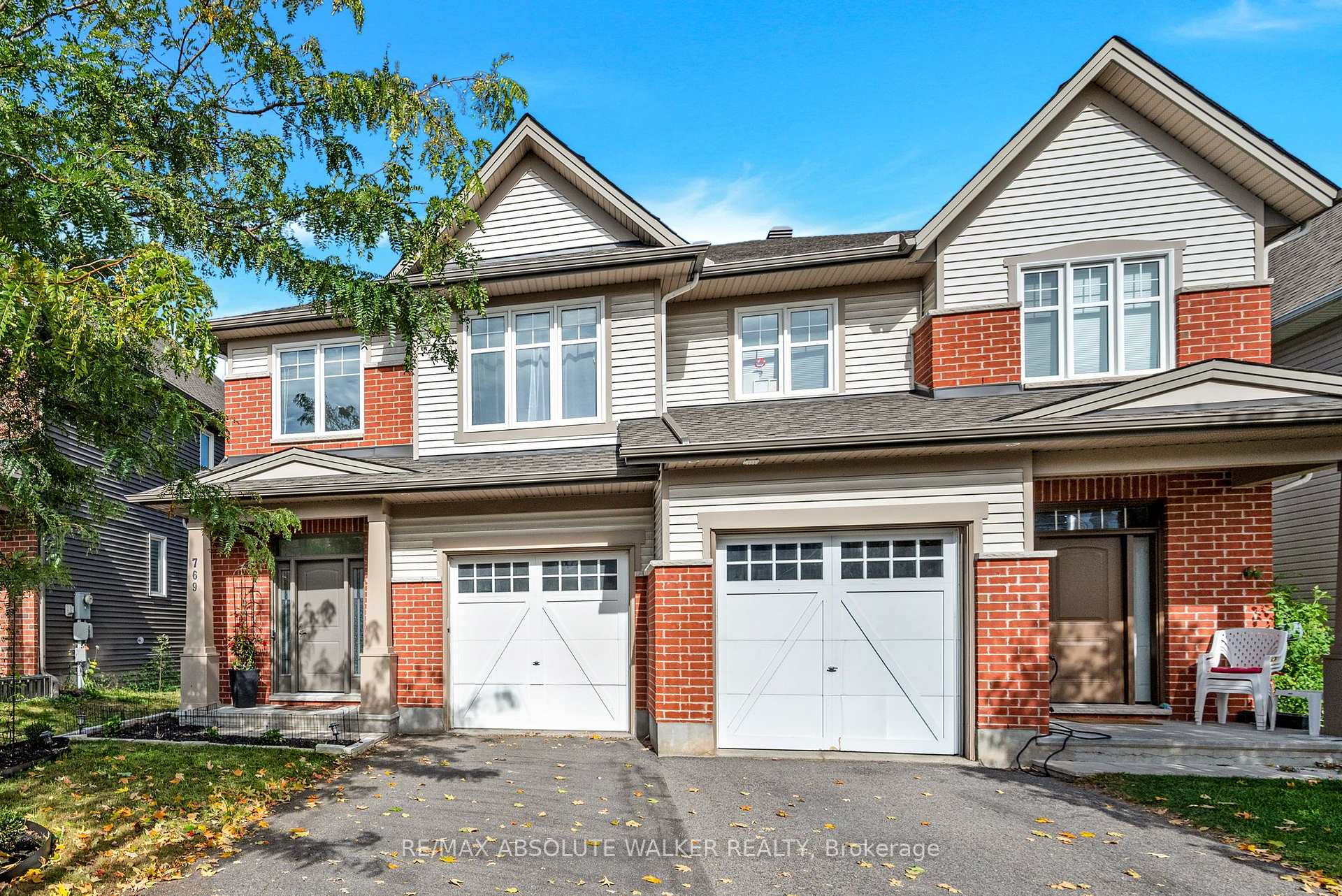 Photo 2 of 769 Hazelnut Crescent, Ottawa, Blossom Park/Kemp Park/Findlay Creek — HOMEH