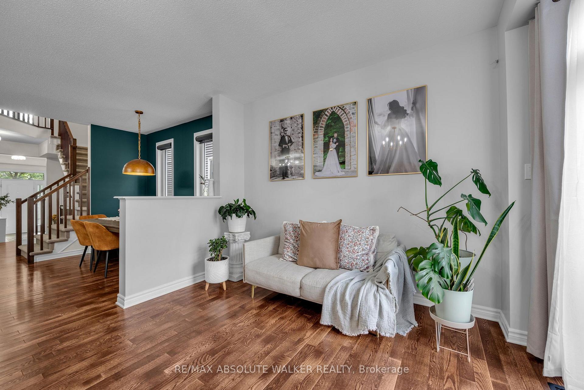 Photo 3 of 769 Hazelnut Crescent, Ottawa, Blossom Park/Kemp Park/Findlay Creek — HOMEH