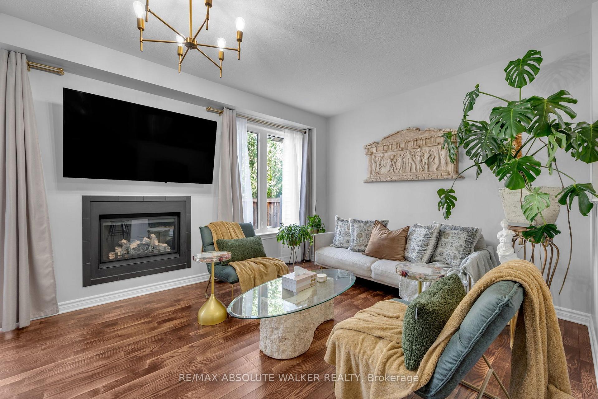 Photo 4 of 769 Hazelnut Crescent, Ottawa, Blossom Park/Kemp Park/Findlay Creek — HOMEH