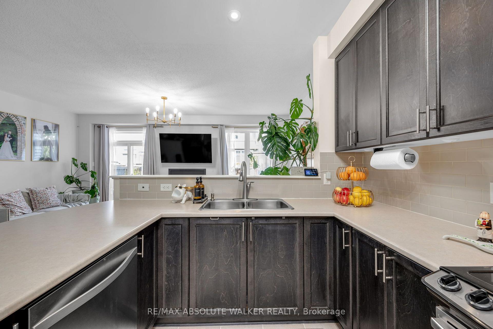 Photo 14 of 769 Hazelnut Crescent, Ottawa, Blossom Park/Kemp Park/Findlay Creek — HOMEH
