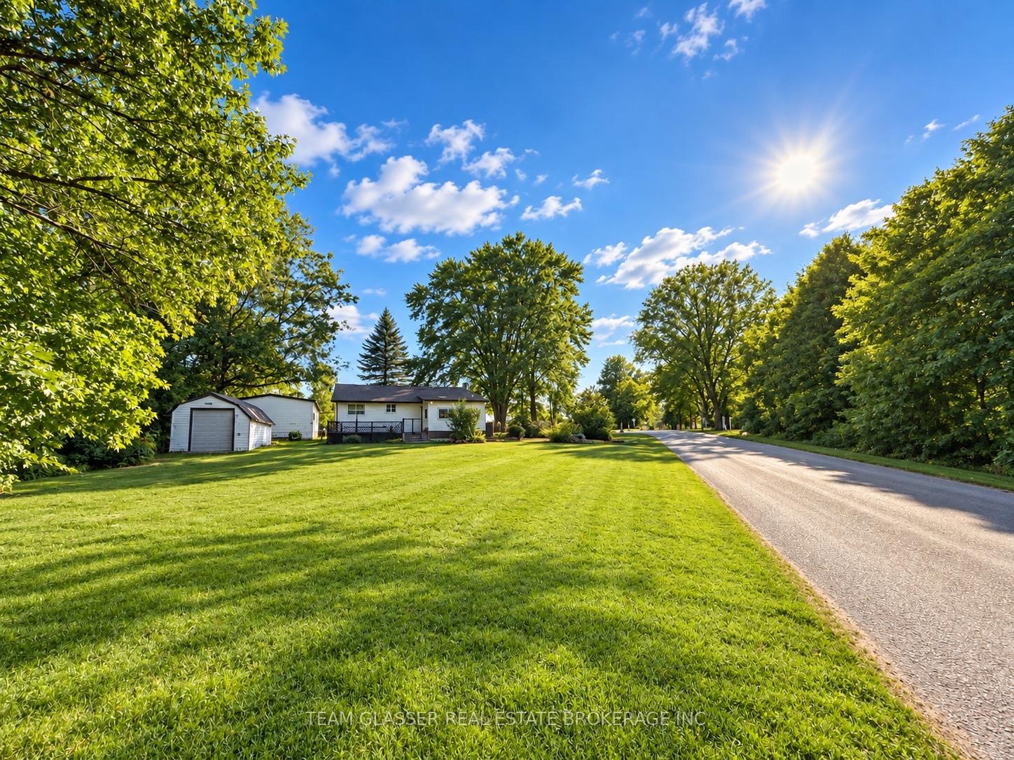 Photo 7 of 23014 Springwell Road, Strathroy-Caradoc, Rural Strathroy-Caradoc — HOMEH