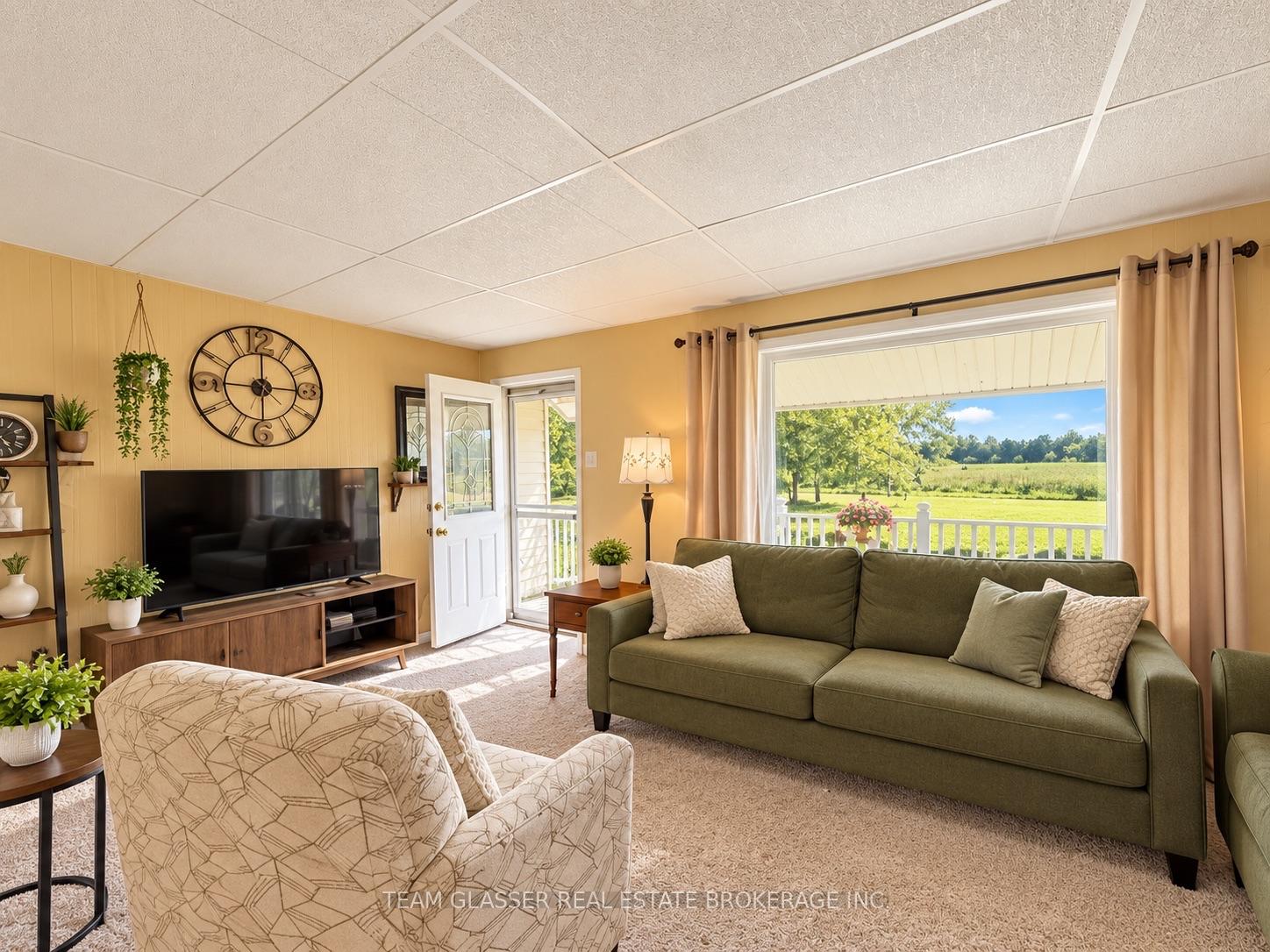 Photo 10 of 23014 Springwell Road, Strathroy-Caradoc, Rural Strathroy-Caradoc — HOMEH