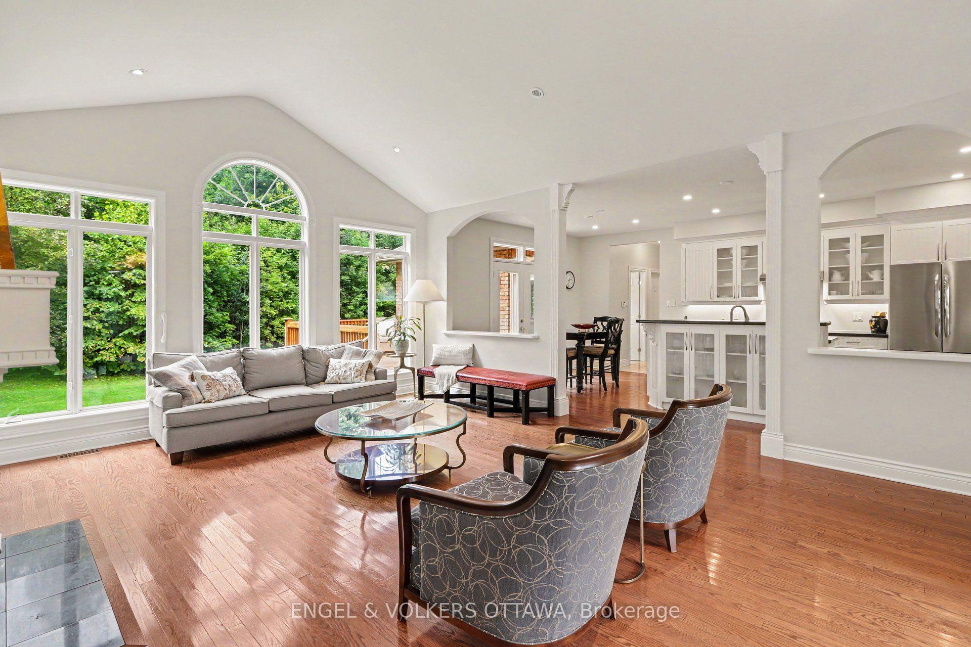 Photo 7 of 6235 Deermeadow Drive, Ottawa, Greely — HOMEH