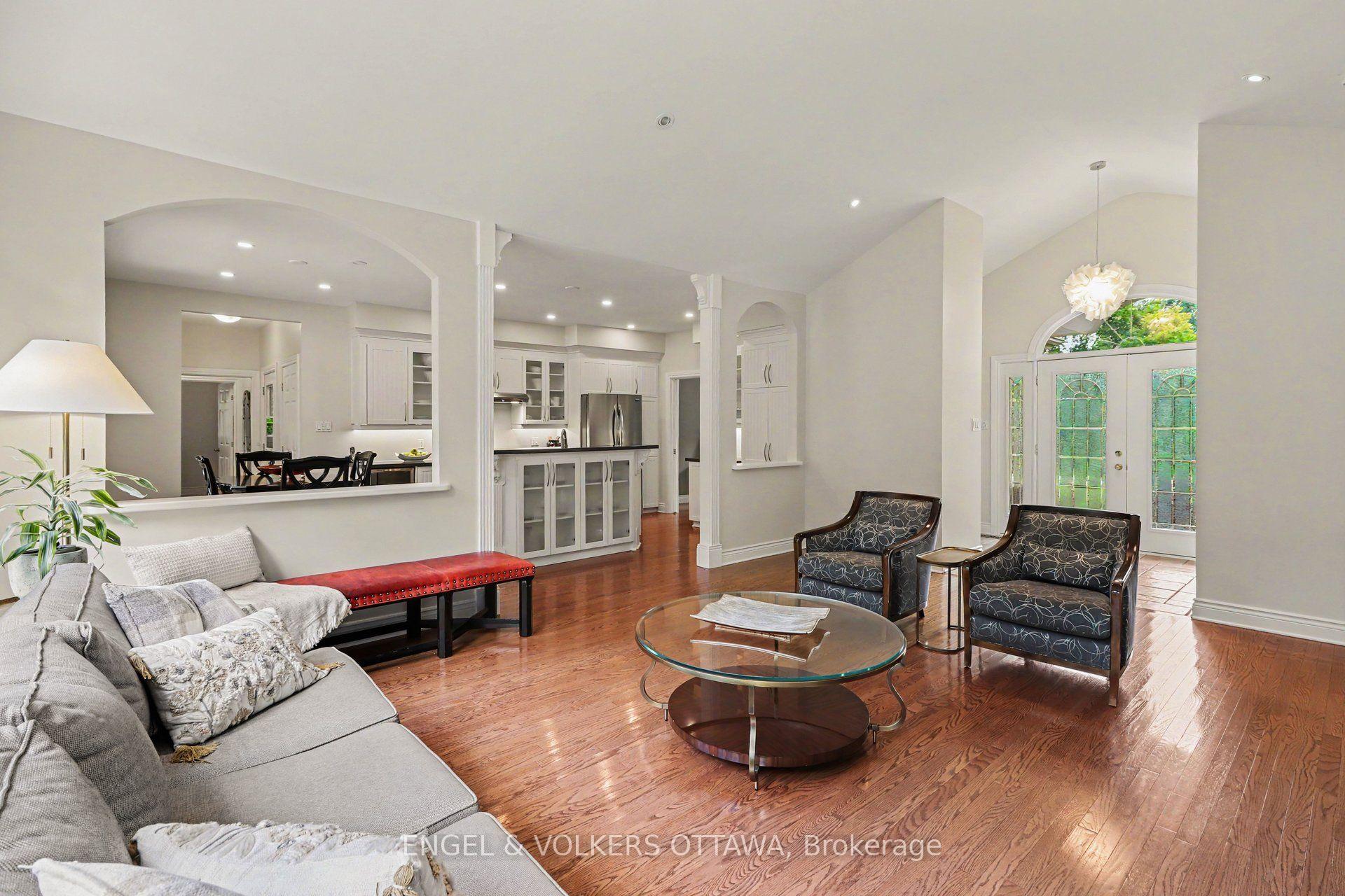 Photo 9 of 6235 Deermeadow Drive, Ottawa, Greely — HOMEH