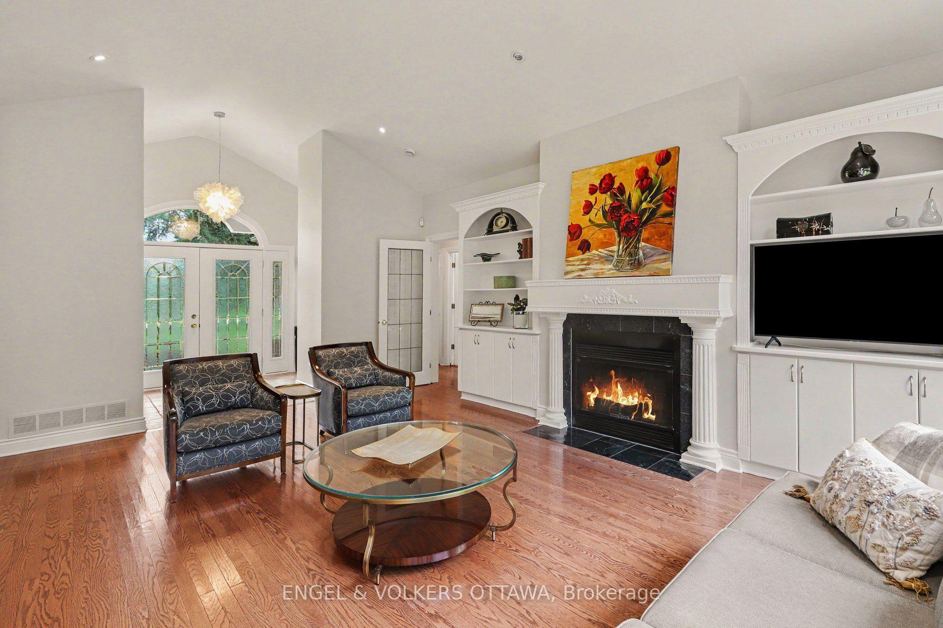 Photo 10 of 6235 Deermeadow Drive, Ottawa, Greely — HOMEH