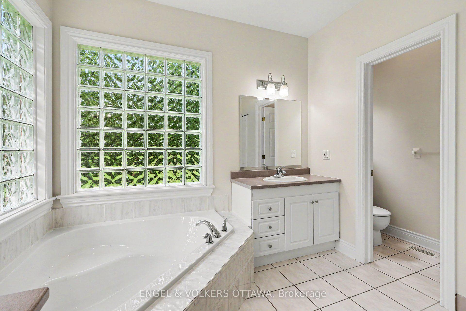 Photo 21 of 6235 Deermeadow Drive, Ottawa, Greely — HOMEH