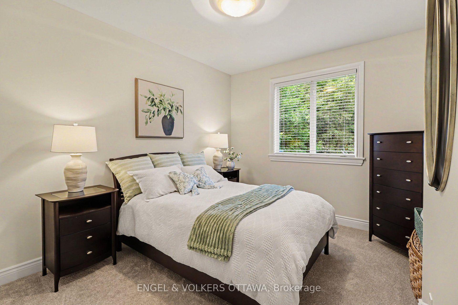 Photo 22 of 6235 Deermeadow Drive, Ottawa, Greely — HOMEH