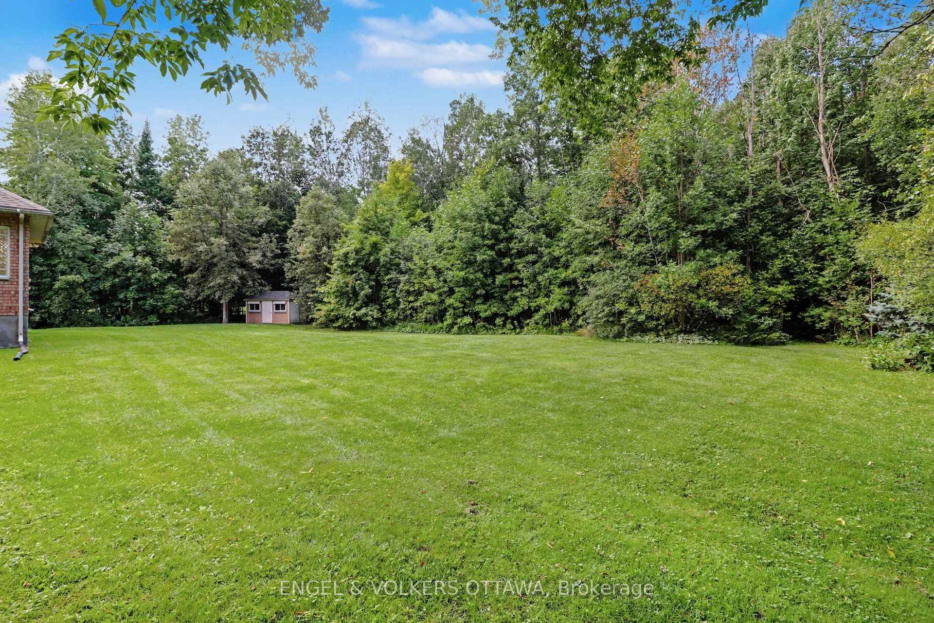 Photo 34 of 6235 Deermeadow Drive, Ottawa, Greely — HOMEH