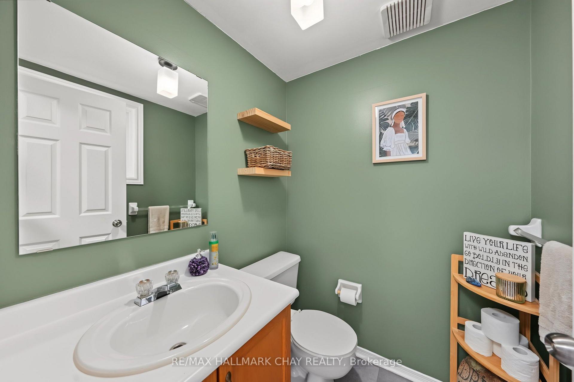 Photo 6 of 55 Riverley Lane, New Tecumseth, Alliston — HOMEH