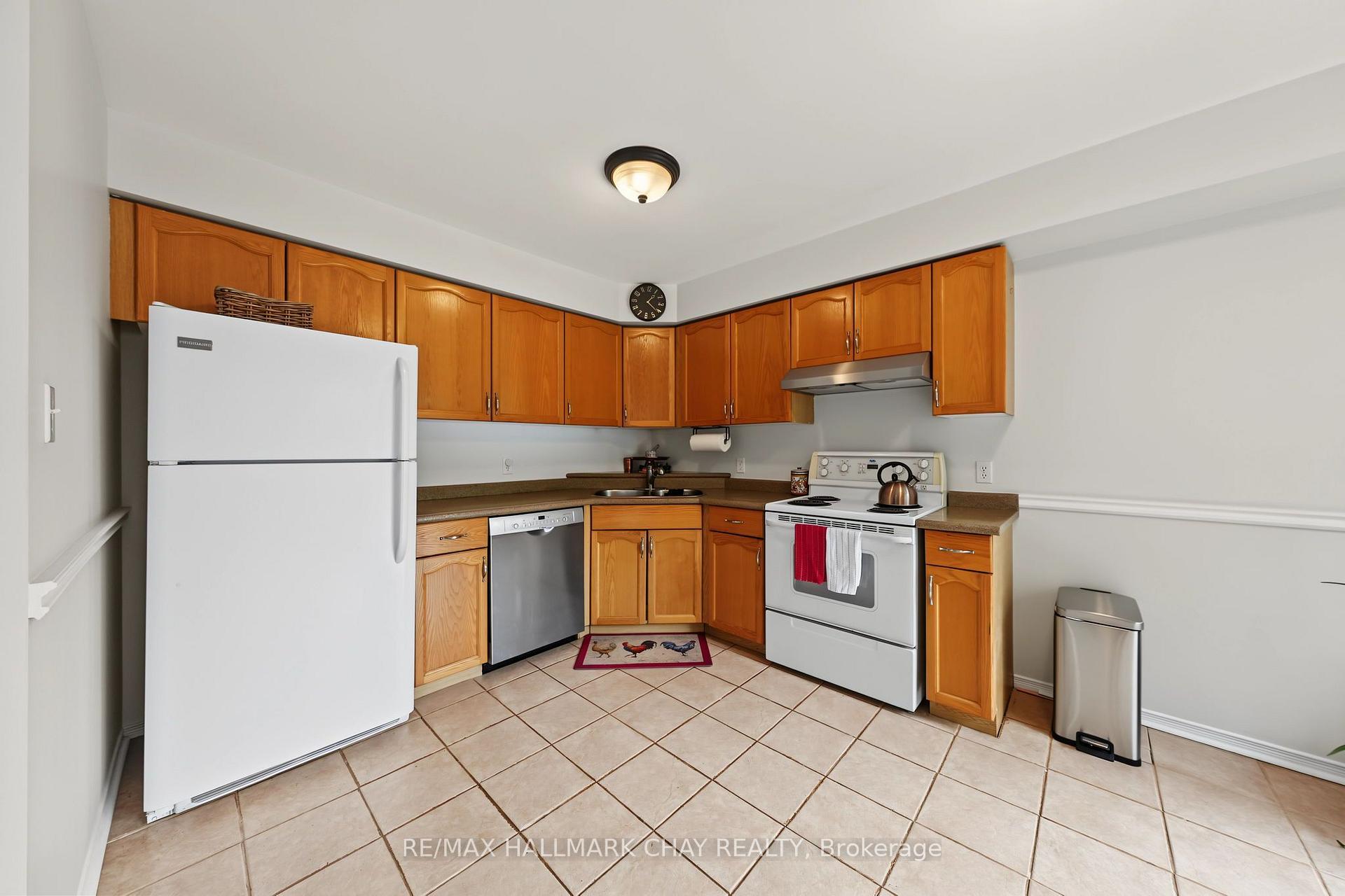 Photo 15 of 55 Riverley Lane, New Tecumseth, Alliston — HOMEH