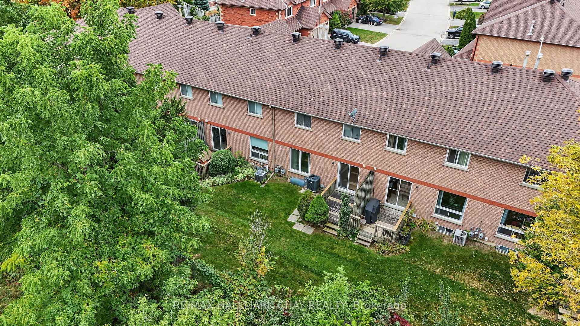 Photo 35 of 55 Riverley Lane, New Tecumseth, Alliston — HOMEH