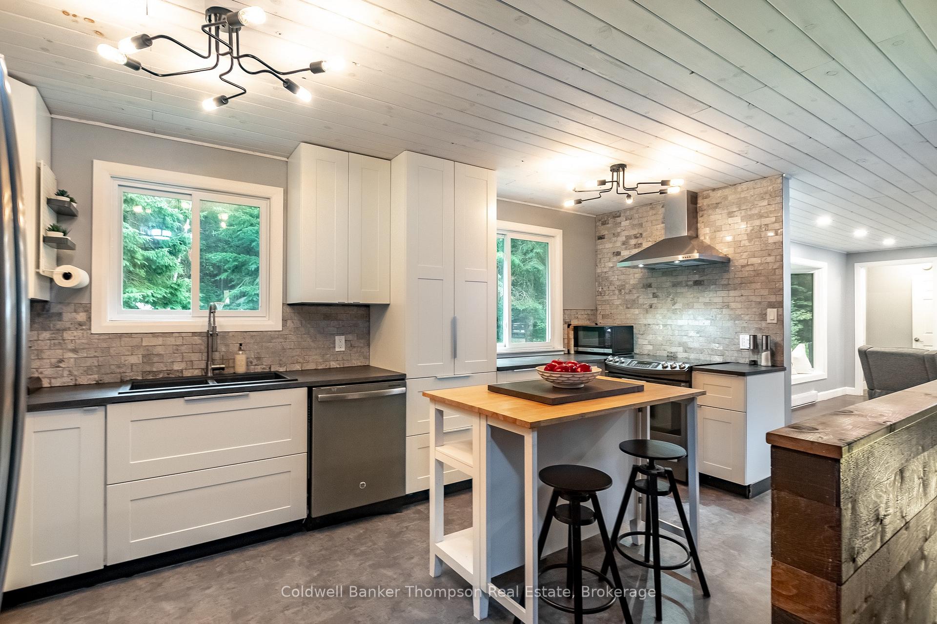 Photo 7 of 196 Sinclair Road, Huntsville, Chaffey — HOMEH
