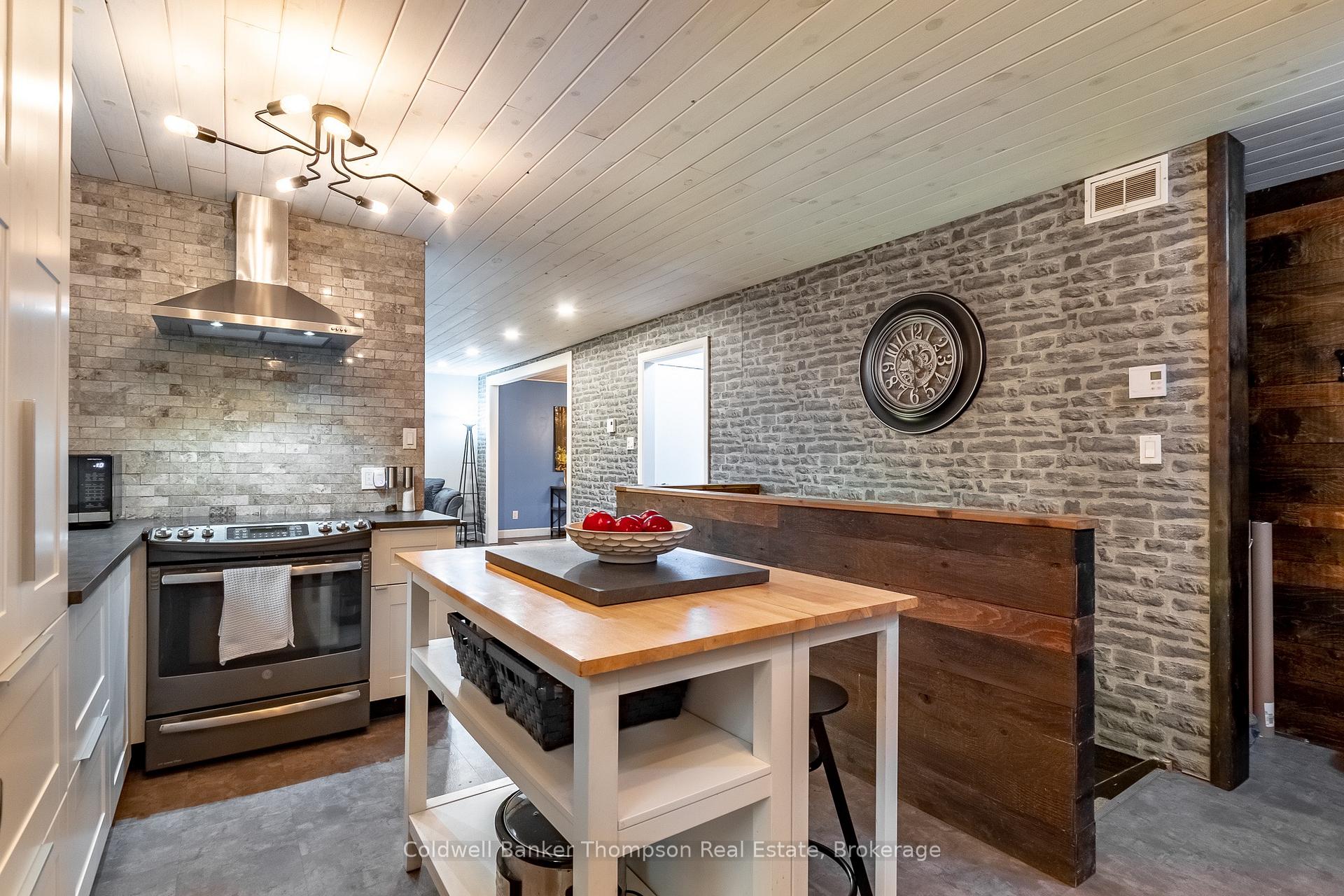 Photo 8 of 196 Sinclair Road, Huntsville, Chaffey — HOMEH