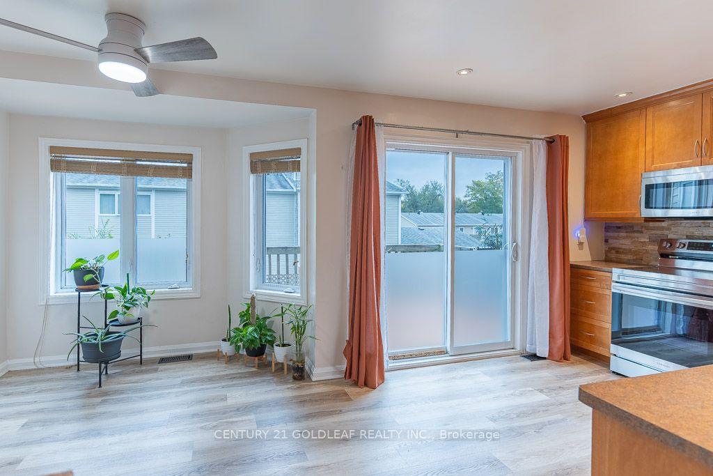 Photo 5 of 1137 Chimney Hill Way, Ottawa, Cardinal Heights — HOMEH